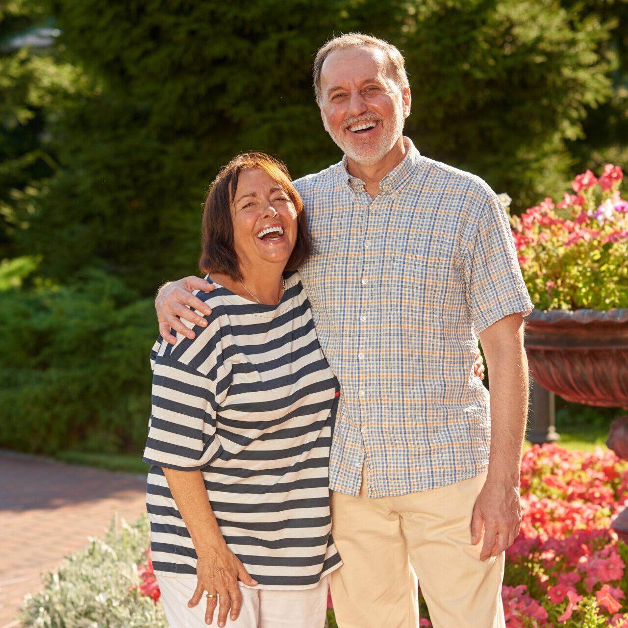 Senior Dental Care page with two smiling people